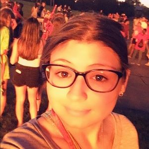 Meet your Posher, Victoria